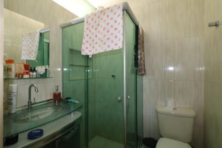 Casa à venda com 140m², 2 quartos e 1 vagaBanheiro da Suíte