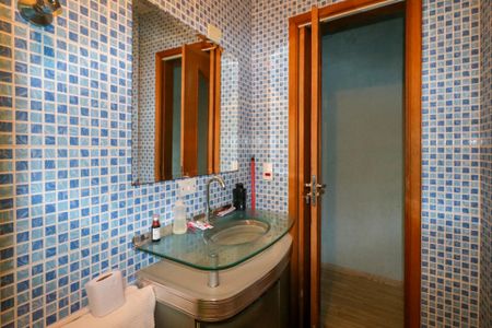 Casa à venda com 140m², 2 quartos e 1 vagaBanheiro