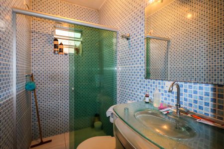 Casa à venda com 140m², 2 quartos e 1 vagaBanheiro