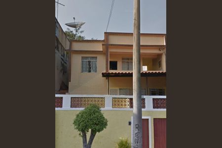 Casa à venda com 167m², 4 quartos e 1 vagaFachada