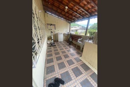 Casa à venda com 167m², 4 quartos e 1 vagaÁrea externa