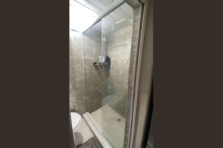 Casa à venda com 167m², 4 quartos e 1 vagaBanheiro