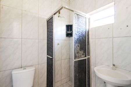 Casa para alugar com 70m², 2 quartos e 2 vagasBanheiro