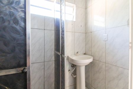 Casa para alugar com 70m², 2 quartos e 2 vagasBanheiro