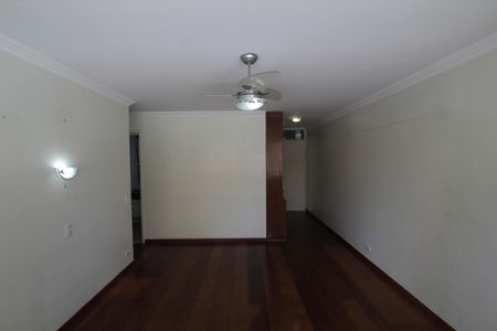Apartamento à venda com 83m², 2 quartos e 1 vagaSala 