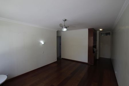 Apartamento à venda com 83m², 2 quartos e 1 vagaSala 