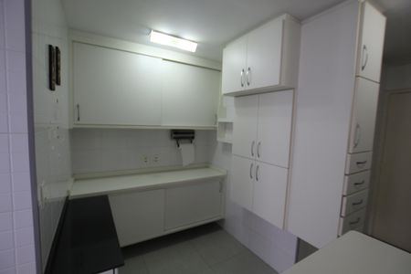 Apartamento à venda com 83m², 2 quartos e 1 vagaCozinha