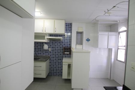 Apartamento à venda com 83m², 2 quartos e 1 vagaCozinha e Área de Serviço