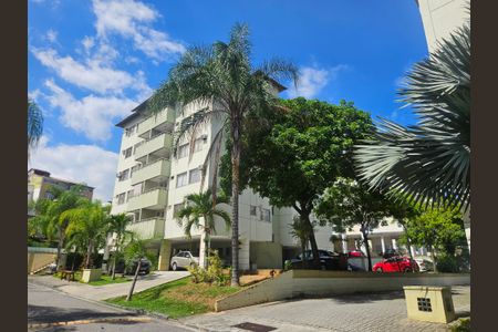 Apartamento para alugar com 68m², 3 quartos e 1 vaga Apartamento para alugar com 68m², 3 quartos e 1 vagaFachada