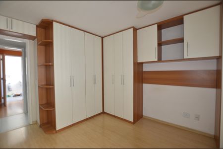 Apartamento para alugar com 68m², 3 quartos e 1 vagaQuarto 1 Suite