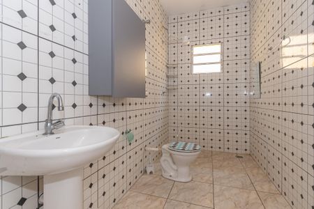 Casa para alugar com 80m², 2 quartos e 1 vagaBanheiro 