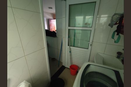 Casa à venda com 70m², 2 quartos e 2 vagasÁrea de Serviço