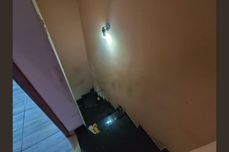 Casa à venda com 70m², 2 quartos e 2 vagasCorredor