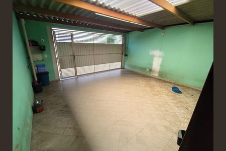 Casa à venda com 70m², 2 quartos e 2 vagasÁrea externa