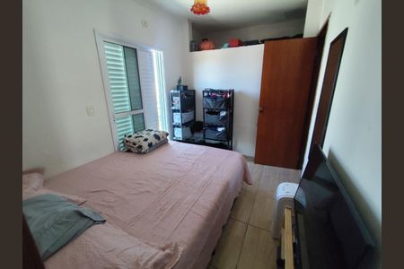 Casa à venda com 70m², 2 quartos e 2 vagasQuarto