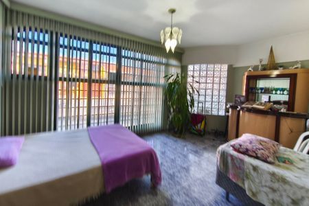 Casa para alugar com 279m², 5 quartos e 4 vagasSala de TV