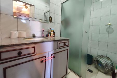 Casa para alugar com 279m², 5 quartos e 4 vagasBanheiro Suíte 5