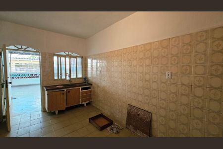Casa para alugar com 60m², 2 quartos e sem vaga