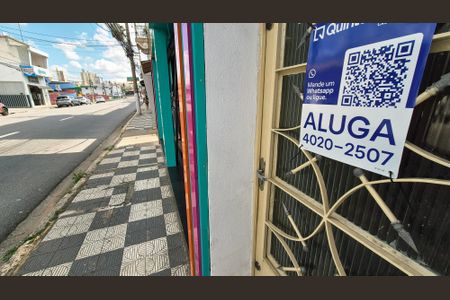 Casa para alugar com 60m², 2 quartos e sem vaga