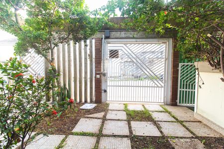 Casa para alugar com 322m², 5 quartos e 8 vagasQuintal