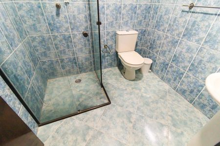 Casa para alugar com 322m², 5 quartos e 8 vagasBanheiro da Suíte