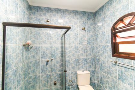 Casa para alugar com 322m², 5 quartos e 8 vagasBanheiro da Suíte