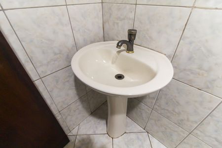 Casa para alugar com 322m², 5 quartos e 8 vagasLavabo