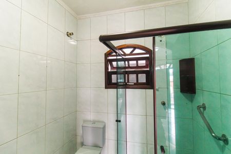 Casa para alugar com 322m², 5 quartos e 8 vagasBanheiro da Suíte 3