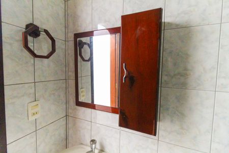 Casa para alugar com 322m², 5 quartos e 8 vagasBanheiro 4