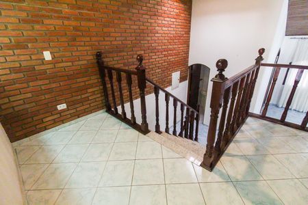 Casa para alugar com 322m², 5 quartos e 8 vagasHall