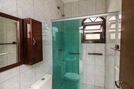 Casa para alugar com 322m², 5 quartos e 8 vagasBanheiro 4