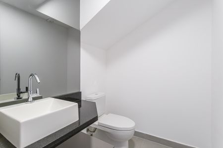 Apartamento para alugar com 85m², 2 quartos e 1 vagaLavabo