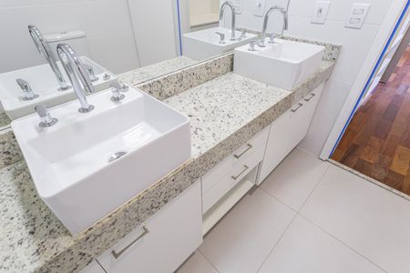 Apartamento para alugar com 85m², 2 quartos e 1 vagaBanheiro da Suíte 1