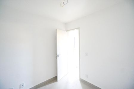 Quarto 02 de apartamento para alugar com 2 quartos, 39m² em Vila Esperança, São Paulo