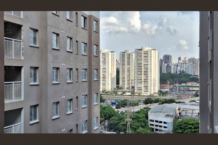 Apartamento para alugar com 34m², 2 quartos e sem vaga