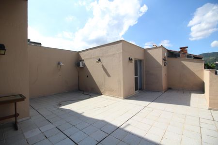 Apartamento à venda com 147m², 3 quartos e 2 vagasCobertura
