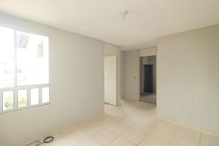 Sala de apartamento para alugar com 2 quartos, 85m² em Santa Cruz, Rio de Janeiro