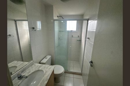 Banheiro de apartamento à venda com 3 quartos, 74m² em Mansões Santo Antônio, Campinas