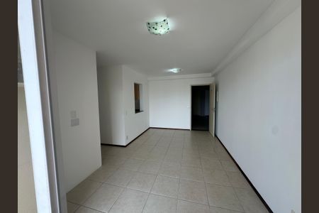 Sala de apartamento à venda com 3 quartos, 74m² em Mansões Santo Antônio, Campinas