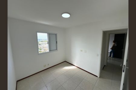 Quarto de apartamento à venda com 3 quartos, 74m² em Mansões Santo Antônio, Campinas