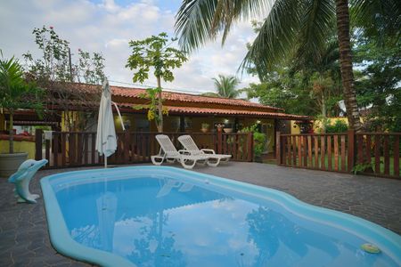 Casa de condomínio para alugar com 250m², 2 quartos e 3 vagasPiscina