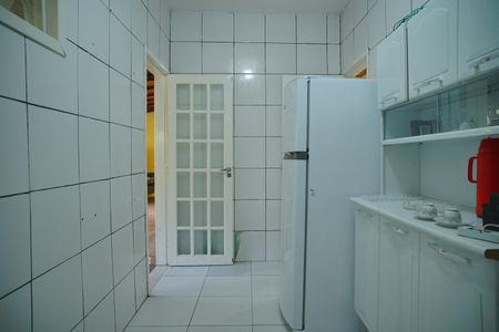 Casa de condomínio para alugar com 250m², 2 quartos e 3 vagasCozinha