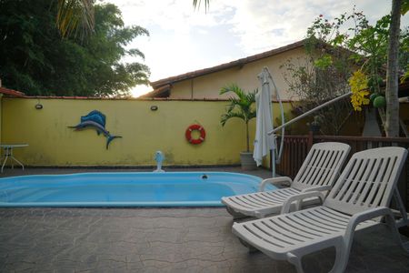 Casa de condomínio para alugar com 250m², 2 quartos e 3 vagasPiscina
