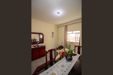 Casa para alugar com 360m², 4 quartos e 6 vagas Casa para alugar com 360m², 4 quartos e 6 vagasCopa