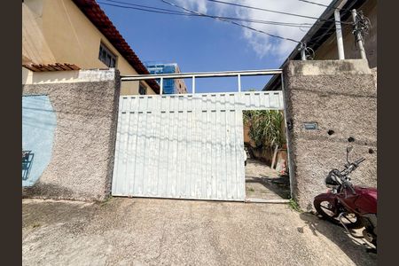 Casa para alugar com 360m², 4 quartos e 6 vagas Casa para alugar com 360m², 4 quartos e 6 vagasFachada