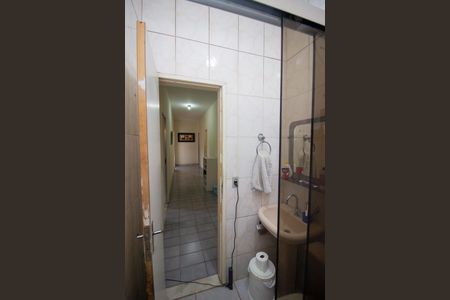 Casa para alugar com 360m², 4 quartos e 6 vagas Casa para alugar com 360m², 4 quartos e 6 vagasBanheiro Social