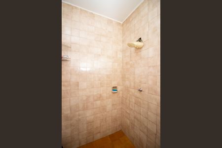 Casa para alugar com 360m², 4 quartos e 6 vagas Casa para alugar com 360m², 4 quartos e 6 vagasBanheiro da Suíte