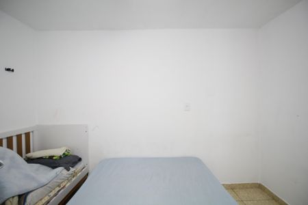 Quarto de casa para alugar com 1 quarto, 80m² em Jardim Record, Taboão da Serra