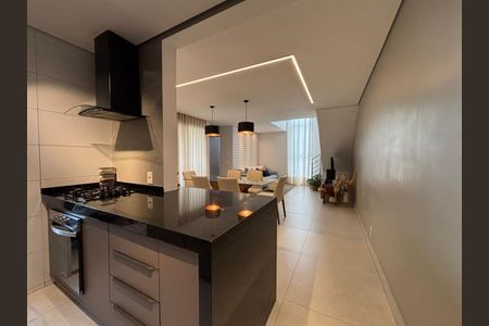 Apartamento à venda com 125m², 2 quartos e 3 vagasCozinha