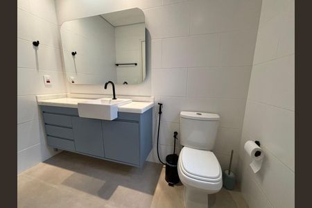 Banheiro de apartamento à venda com 2 quartos, 125m² em Alto Barroca, Belo Horizonte